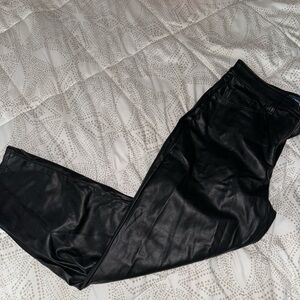Old Navy Black Straight Leg Pants